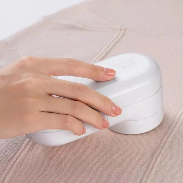 The Revive Fabric Shaver