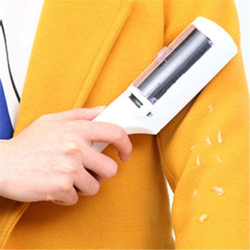The Glide Reusable Lint Brush
