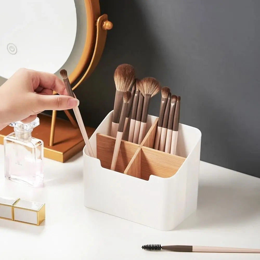 The Haven Desk & Media Organiser